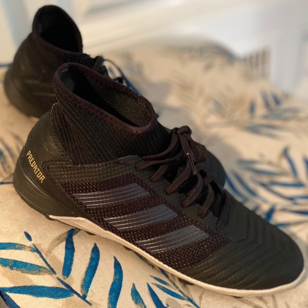 ADIDAS PREDATOR 19.3 Turfs - Like new!